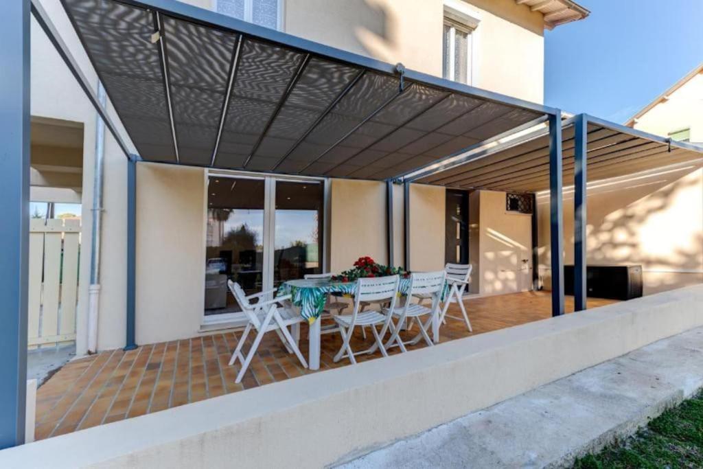 Maison 6 Personnes Avec Jardin Et Parking Prive Nizza