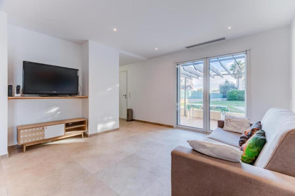 Villa Maison 6 Personnes Avec Jardin Et Parking Prive Nizza