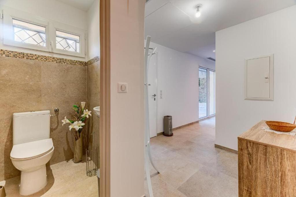 Maison 6 Personnes Avec Jardin Et Parking Prive * Nizza